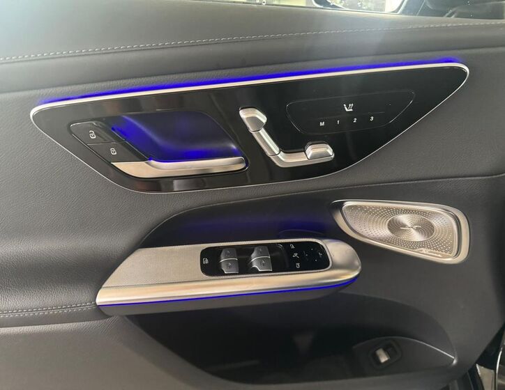 Mercedes-Benz GLC 10