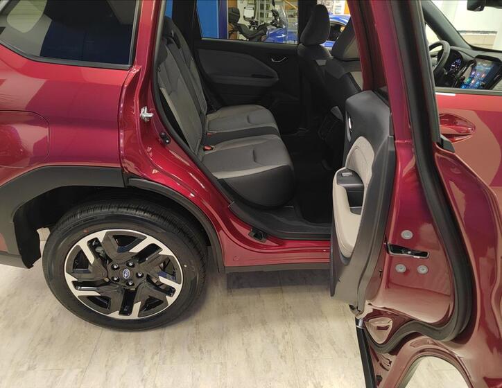 Subaru Forester 12