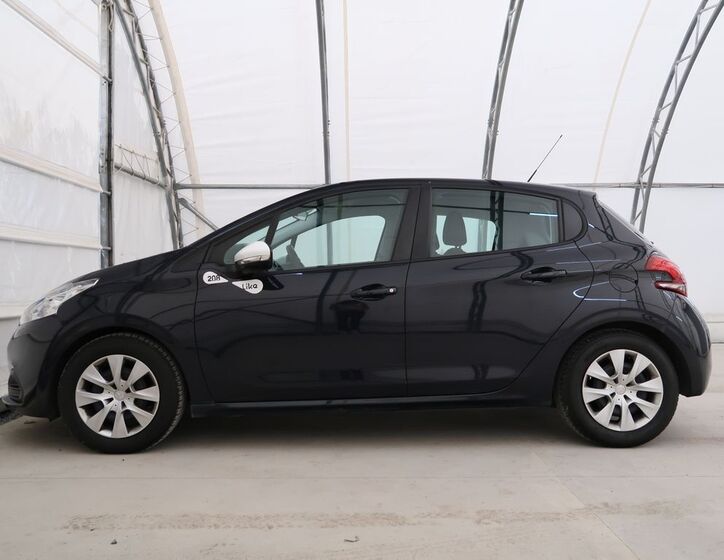 Peugeot 208 9