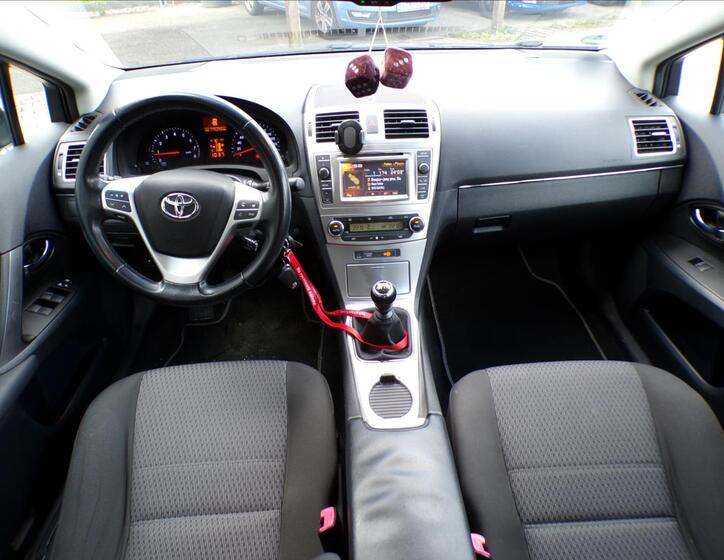 Toyota Avensis 7