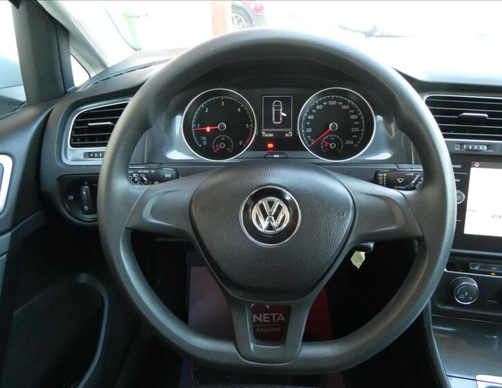Volkswagen Golf 25