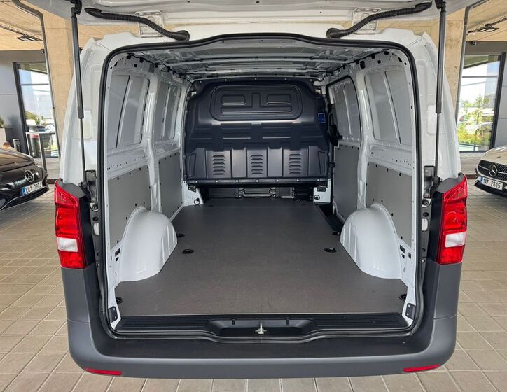 Mercedes-Benz Vito 17