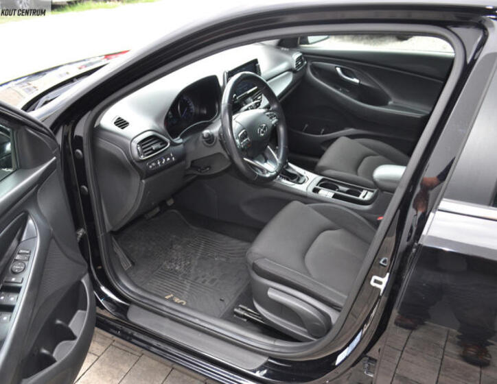 Hyundai i30 17