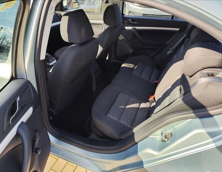 Škoda Octavia 25
