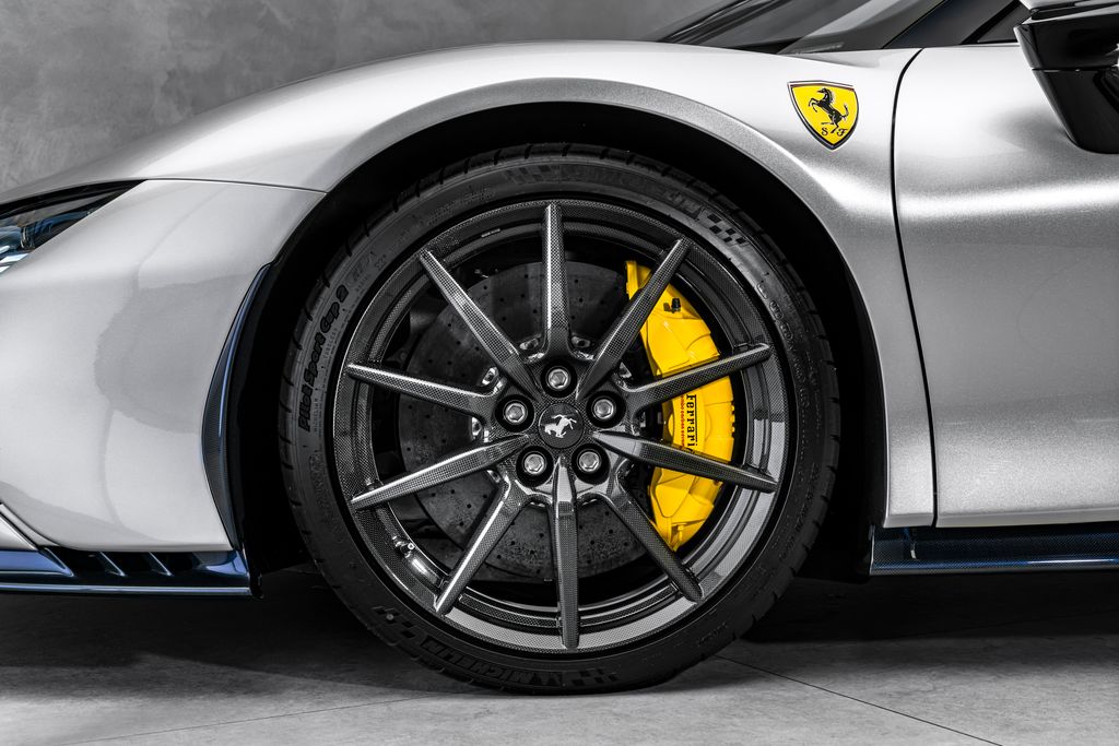 Ferrari SF90