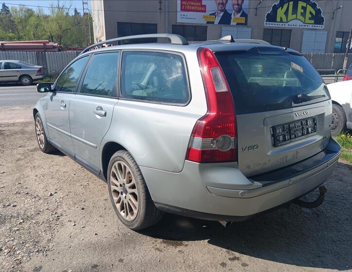 Volvo V50 10