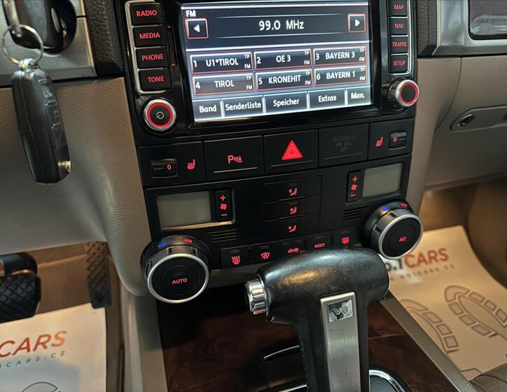 Volkswagen Touareg 13