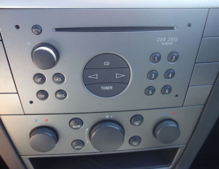 Opel Vectra 25