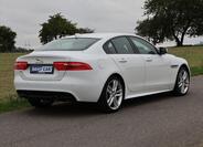 Jaguar XE 7