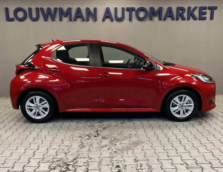 Mazda 2 17