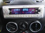 Volkswagen New Beetle 16
