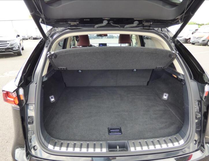 Lexus NX 300h 53