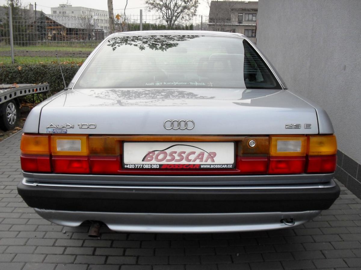 Audi 100
