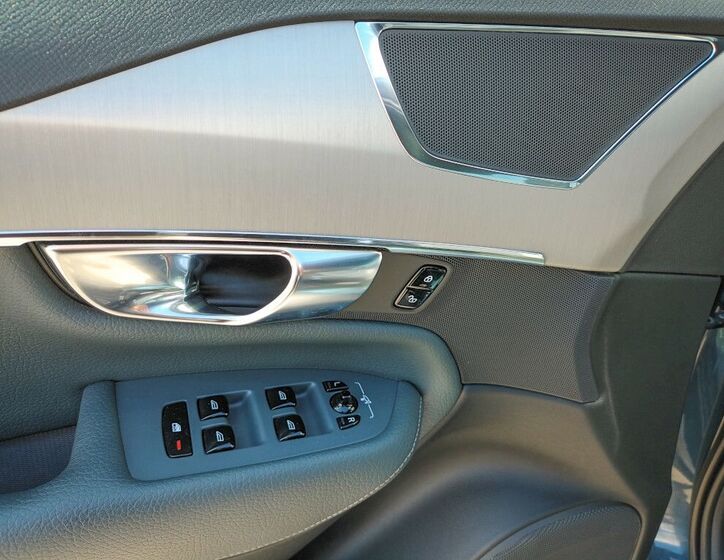 Volvo XC90 10