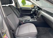 Volkswagen Passat 10