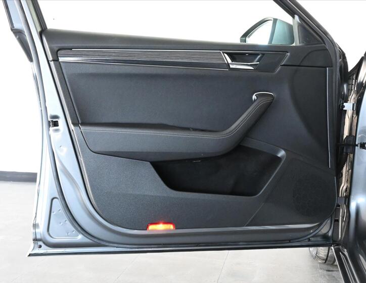 Škoda Superb 26