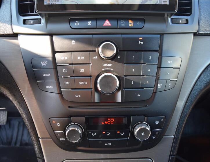 Opel Insignia 40