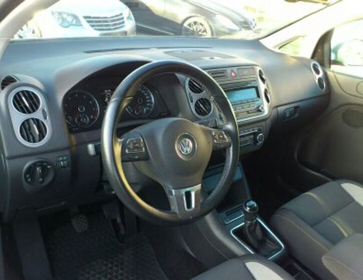 Volkswagen Golf Plus 8