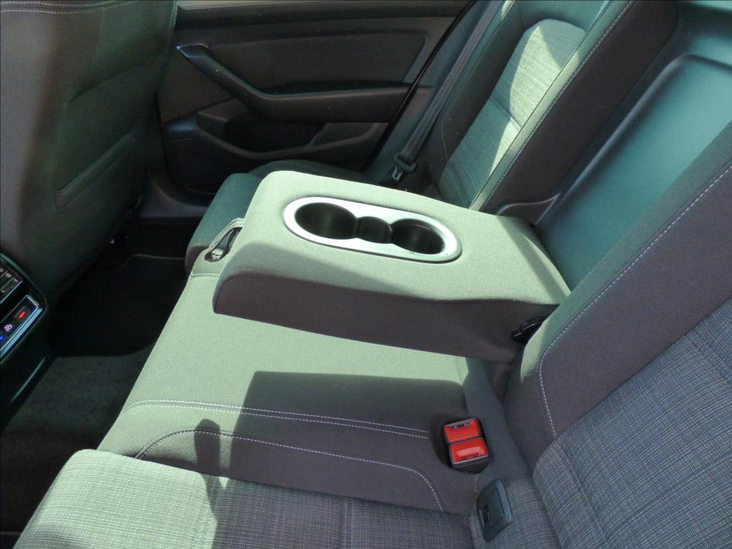 Volkswagen Passat 45