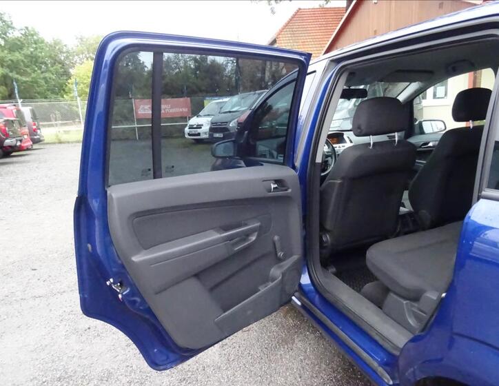 Opel Zafira 11