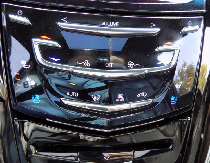 Cadillac Escalade 41