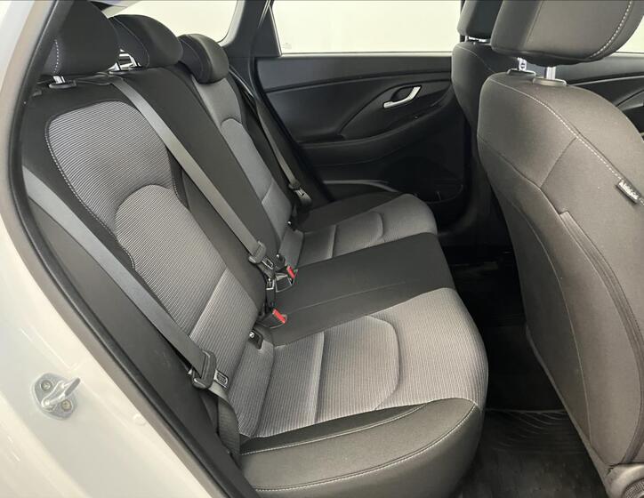Hyundai i30 22