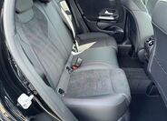 Mercedes-Benz GLA 7