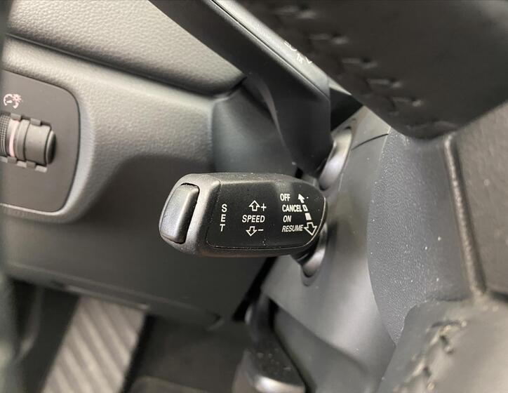 Audi Q3 11