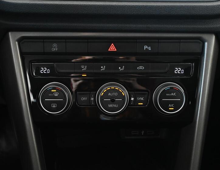Volkswagen T-Roc 21
