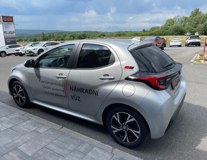 Toyota Yaris 6