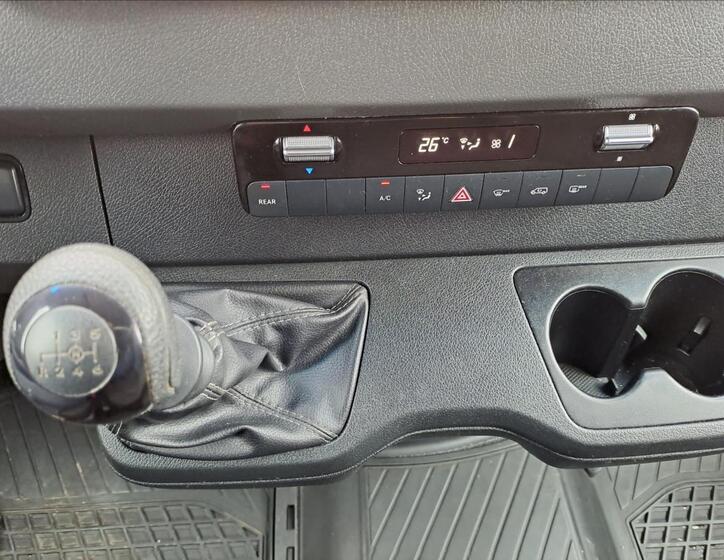 Mercedes-Benz Sprinter 16