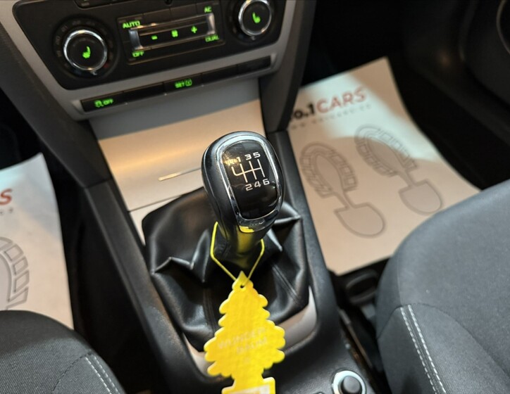 Škoda Octavia 14