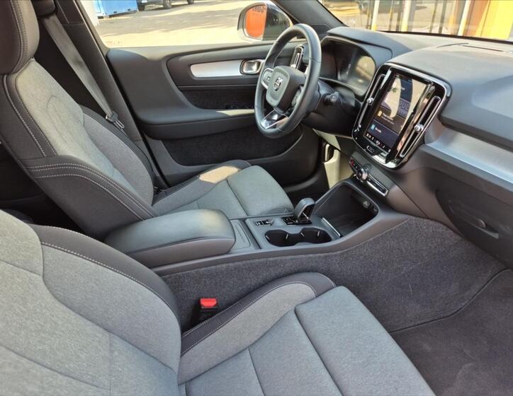 Volvo XC40 13