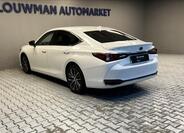 Lexus ES 300h 13