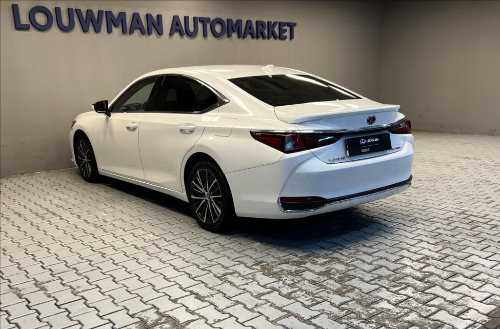 Lexus ES 300h