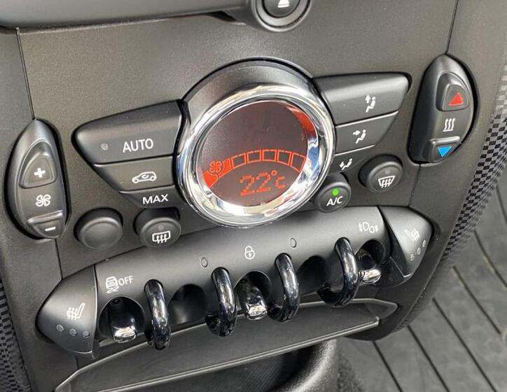 Mini Countryman 22