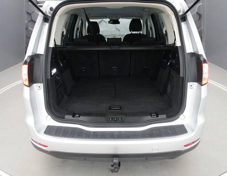 Ford Galaxy 32