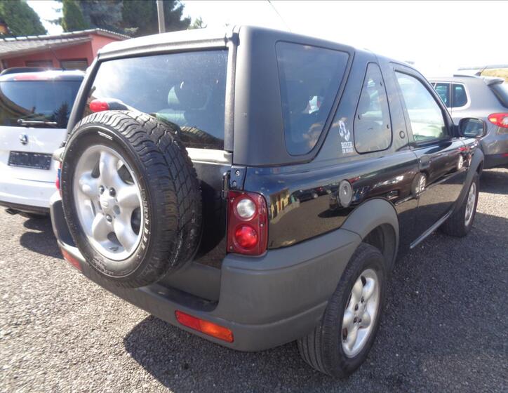 Land Rover Freelander 5