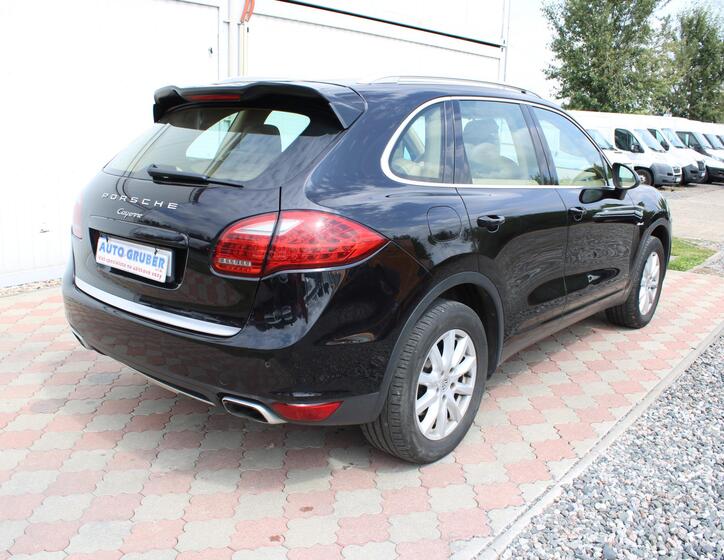 Porsche Cayenne 4