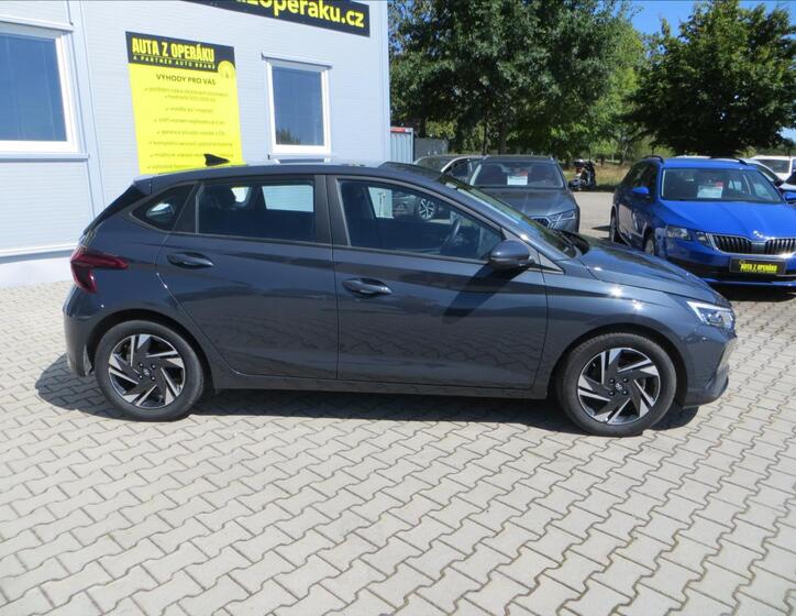 Hyundai i20 9