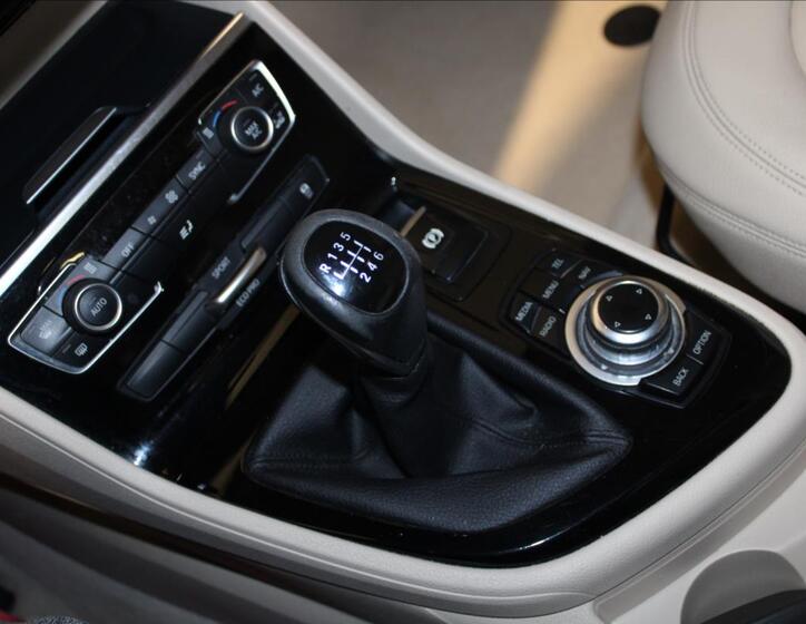 BMW Řada 2 38