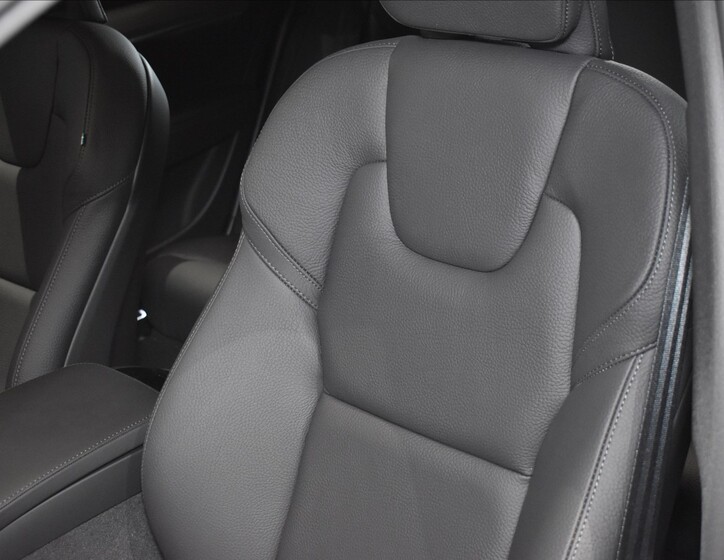 Volvo V90 19