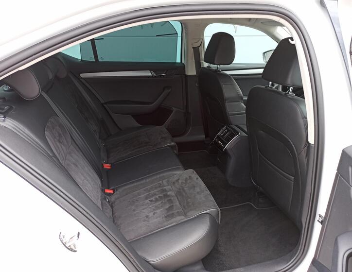 Škoda Superb 13