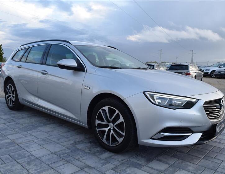 Opel Insignia 4
