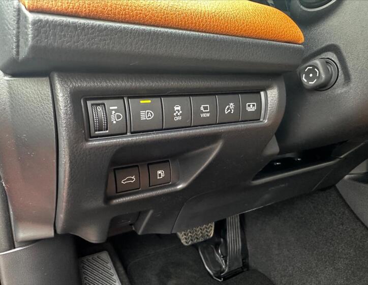 Toyota Camry 12