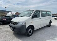 Volkswagen Caravelle 2