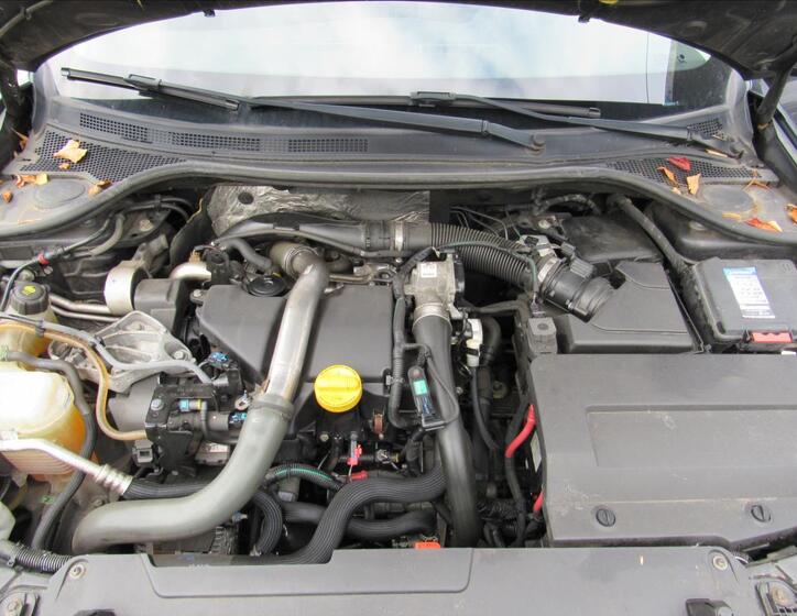 Renault Laguna 25