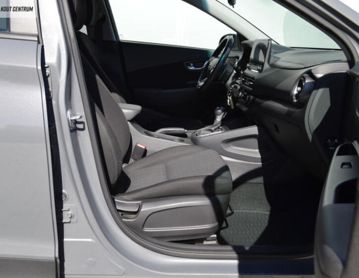 Hyundai Kona 11