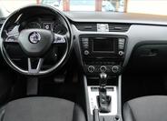 Škoda Octavia 10