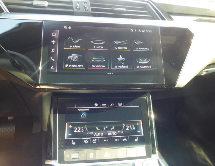Audi e-tron 26